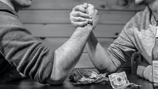 Hej alle sammen. I dag skal vi tale om impotens. Noget som nogle af jer derude måske har oplevet? Det er slet ikke så farligt, som det måske virker